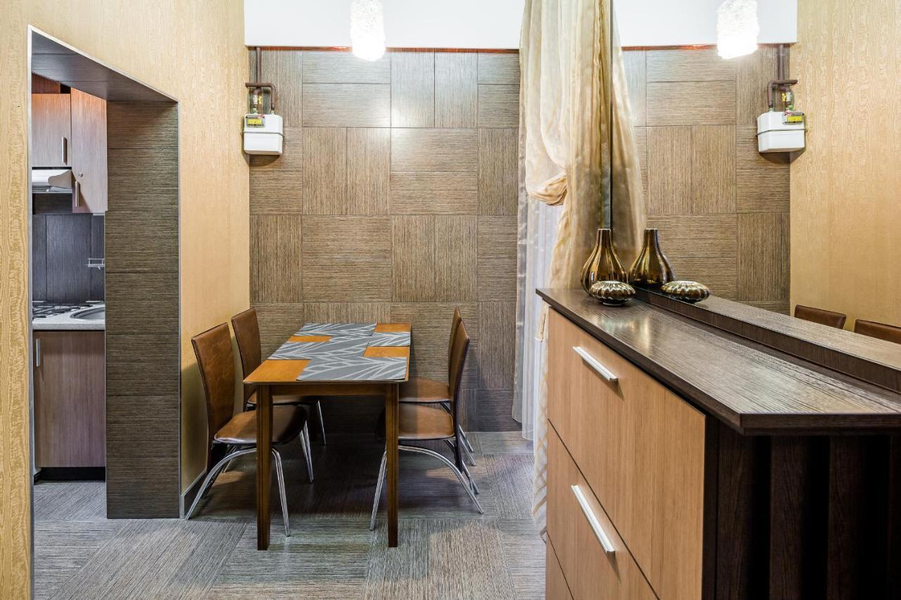 Appartamento Svobody Avenue 10 Leopoli Esterno foto